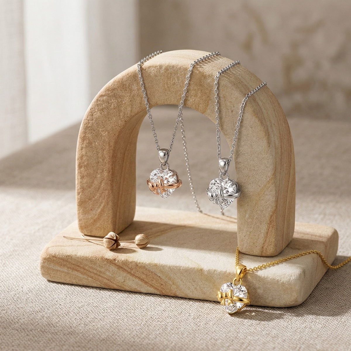 Collar «Tied With Love»