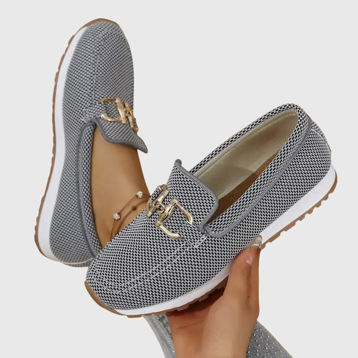 Mocasines Susana - Diseño Híbrido con Detalle Dorado