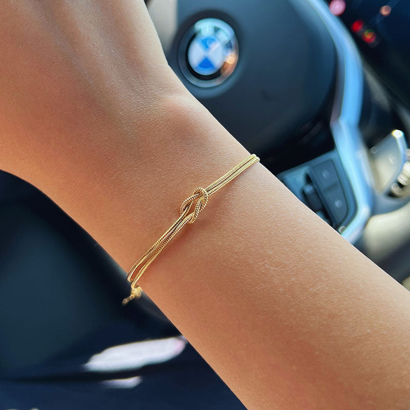 Nudo de amor: pulsera de pareja con nudo