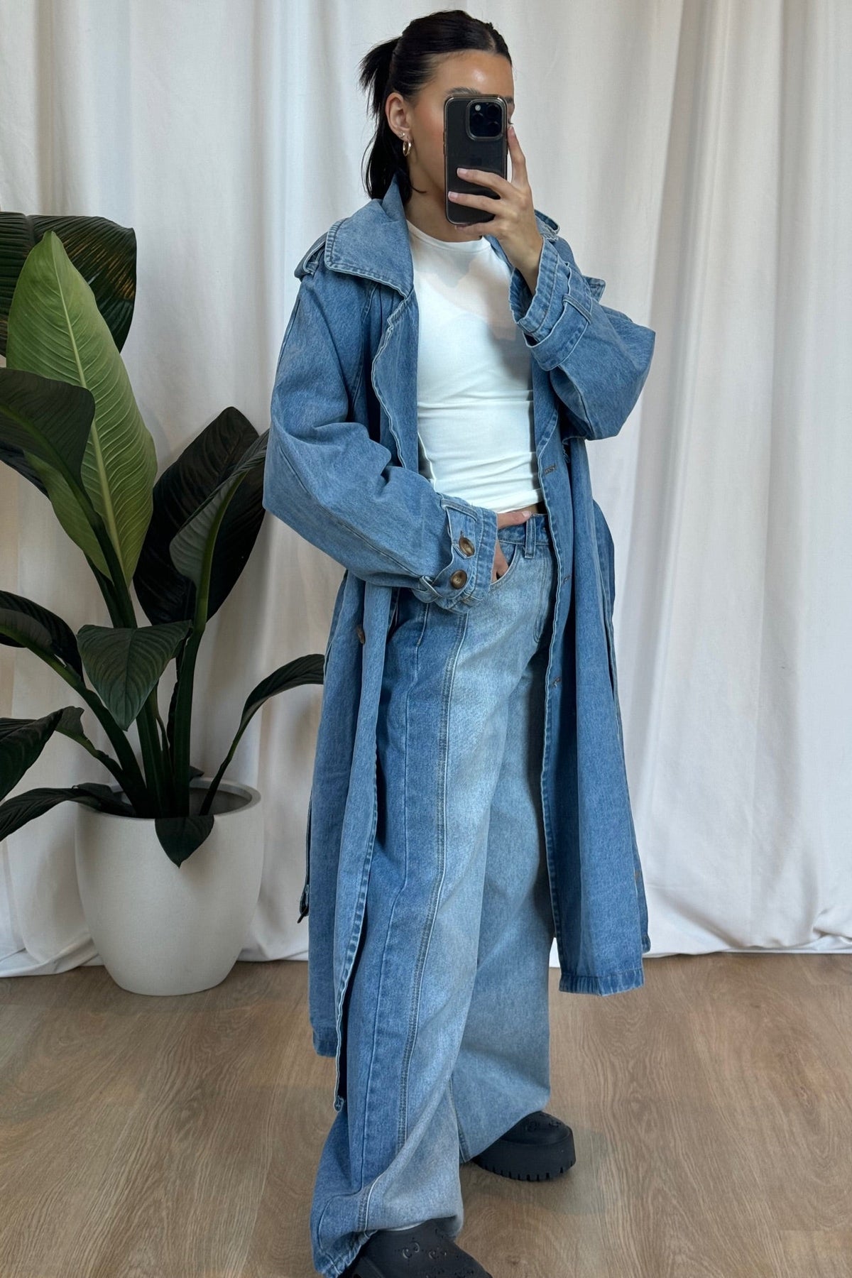 Abrigo estilo gabardina de mezclilla azul para mujer Ashley