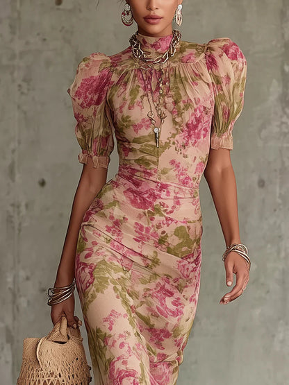 Vestido largo vintage con estampado de rosas y mangas abullonadas