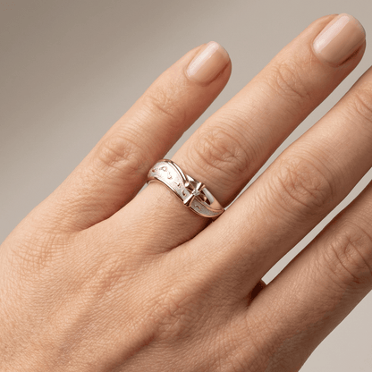 El anillo del viaje — alianza de plata de madre